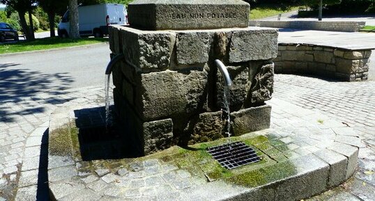 Fontaine de Loc'Hilaire - FOUESNANT