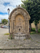 Fontaine Notre-Dame de l