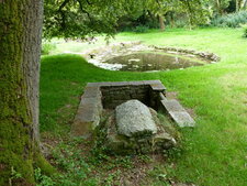Fontaine et lavoir du Bourdonnel - QUIMPER