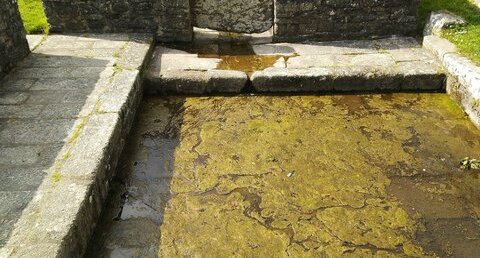 Fontaine et lavoir de la chapelle st Philibert, MOELAN SUR MER
