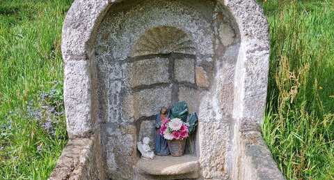 Fontaine Saint-Sauveur - PLOUAY