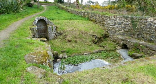 Fontaine et lavoir de Trevannec - PONT L'ABBE