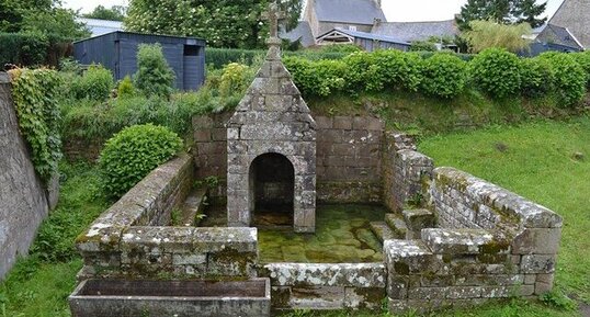 Fontaine de l'église de Saint-Brandan, LANVELLEC